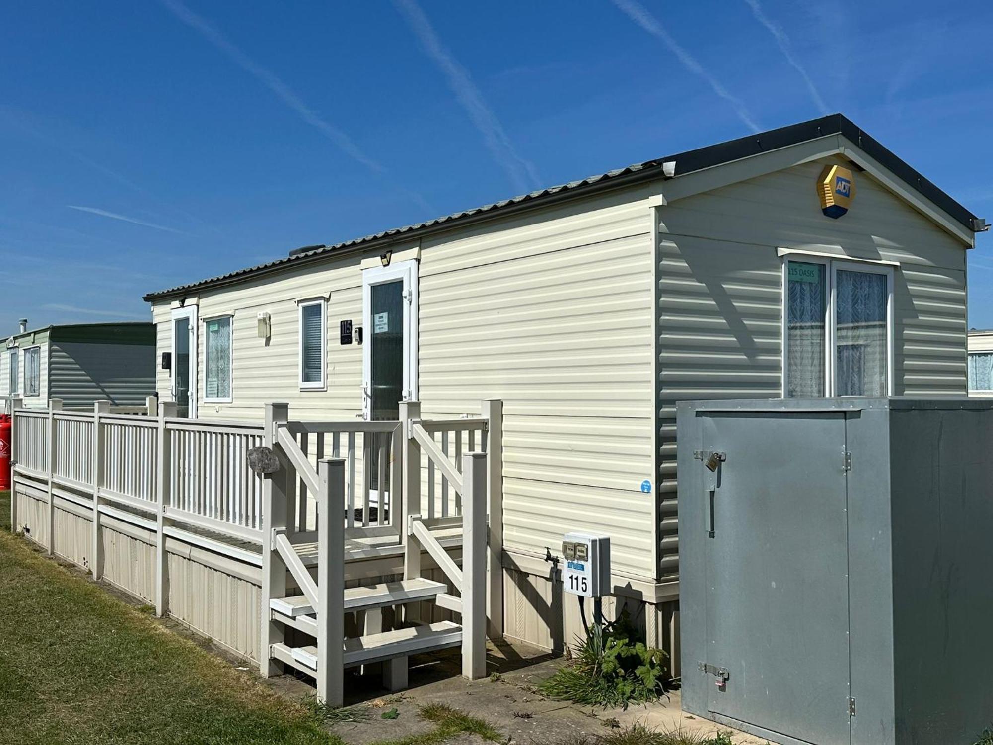 6 Berth Silver Beach Oasis Large Veranda Ingoldmells Exteriör bild